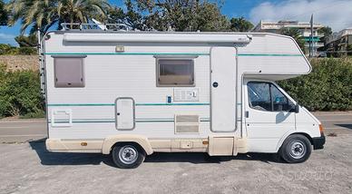 Camper Ford