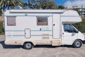 Camper Ford