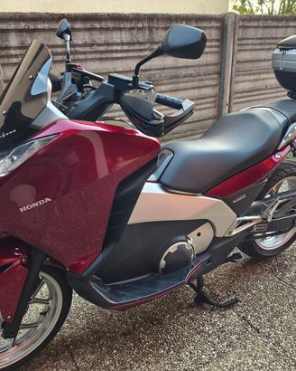 HONDA INTEGRA 700