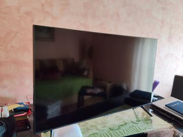TV Samsung 43" 4K Smart TV.