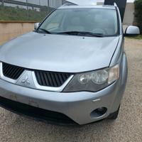 MITSUBISHI OUTLANDER DEL 2010 DIESEL BSY