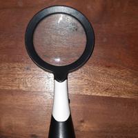 L'ente d'ingrandimento con luce 