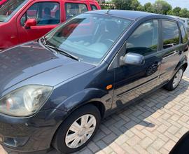 Ford Fiesta 1.4 benzina Neopatentati 5 Porte 2007