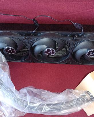 Arctic Liquid Freezer II 420 - Come Nuovo 