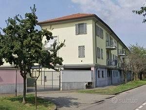 Box / Garage di 27 m² a Rho