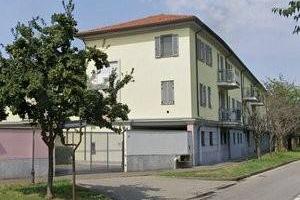 Box / Garage di 27 m² a Rho