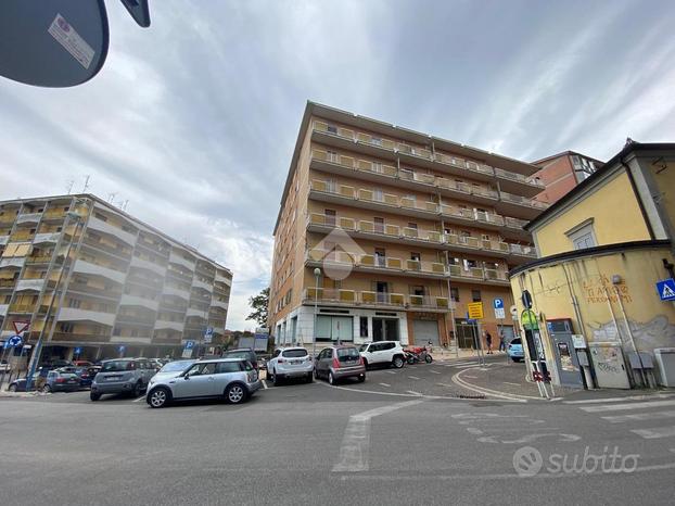 5 LOCALI A POTENZA