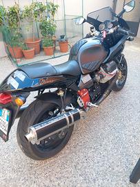 Moto guzzi v11 le mans