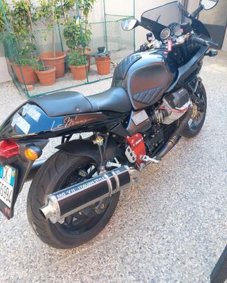 Moto guzzi v11 le mans