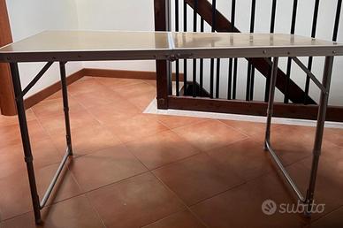 Tavolo da campeggio
