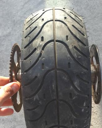 2 gomme per minimoto nuove complete di cerchi