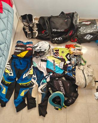 Abbigliamento Casco Stivali Borsone Cross Enduro e