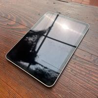 iPad 10 generazione (2022) con cover/tastiera