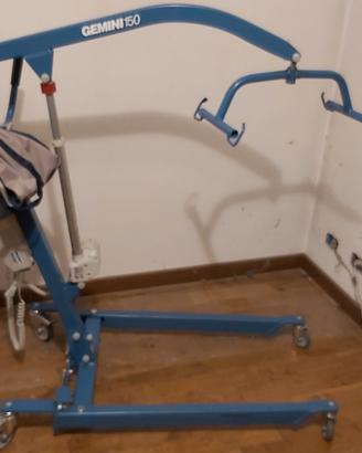 Sollevatore elettrico per ammalati o disabili