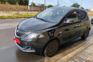 Lancia Ypsilon  Hybrid Gold full optional