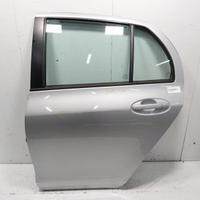 670040D110 PORTA POSTERIORE SX TOYOTA YARIS II (P9