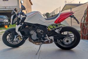 MV Agusta Brutale 800