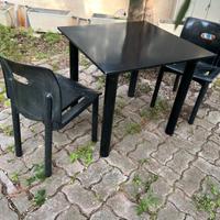 Tavolo da pranzo nero con 2 sedie Kartell '70