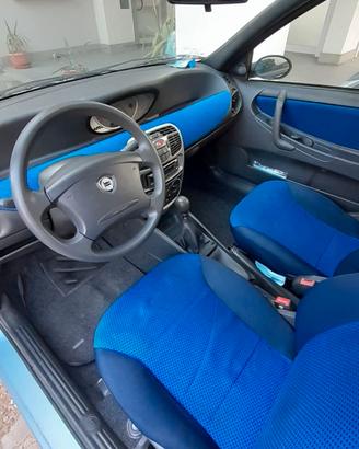 macchina lancia y