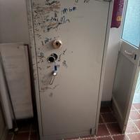 cassaforte  oppure uso fuciliera Conforti