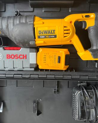 Sega gattuccio DeWalt DCS380 COMPLETO DI TUTTO!