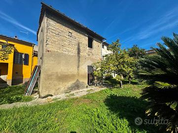 CASA INDIPENDENTE A AGLIANA