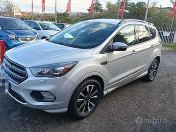 Ford Kuga 1.5 TDCI 120 CV S&S 2WD ST-Line