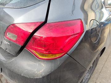Fanale posteriore destro OPEL ASTRA J del 2010