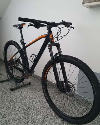 MTB SCOTT 29" Front suspended