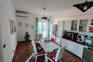 Porzione di villa bifamiliare