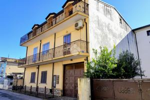 CASA INDIPENDENTE A SANTA MARIA A VICO