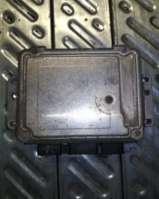 Centralina motore R. MASTER 2500cc diesel del 2005