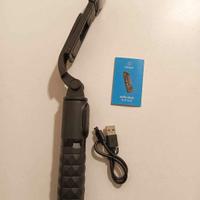 Treppiedi per cell e bastone per foto e video