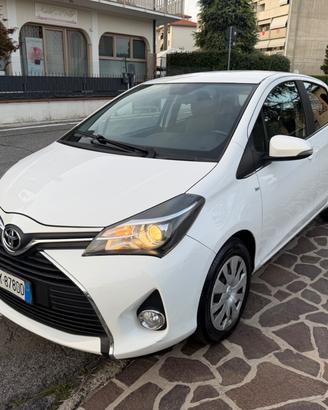 Toyota Yaris 1.0 5 porte