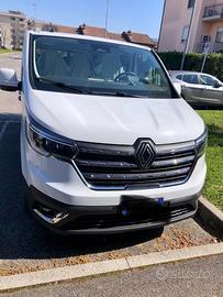 Reanault Trafic 150 9 Posti