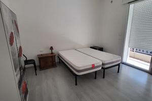 ROVIGO Stanze in ampio appartamento centrale
