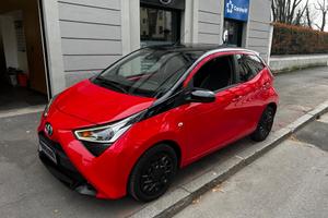 Toyota Aygo Connect x-clusiv 1.0 72cv 5p *NEOPATEN