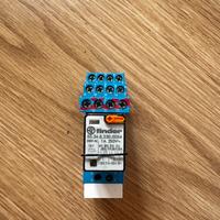 Relè FINDER 9404SMA