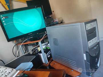 vecchio computer AMD Sempron 3000 con Linux