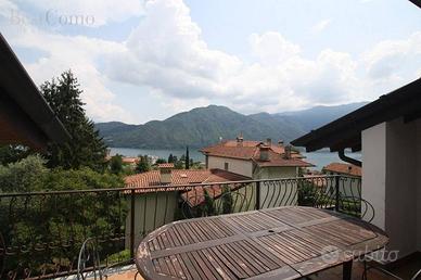 Attico / Mansarda di 125 m² con 5 locali e box aut