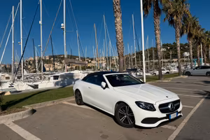 Mercedes Benz e200 cabrio