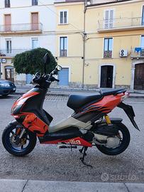 scooter Aprilia 50 sr