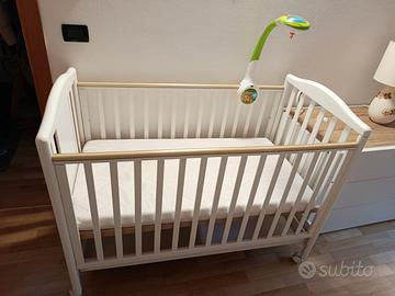 Lettino Pali con cassetto, materassino e giostrina