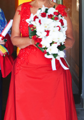 Abito rosso da sposa o da cerimonia