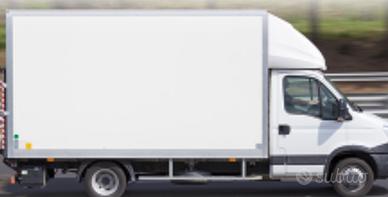 Traslochi e Trasporti con Furgone - Disponibile Su