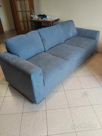 Sofà nuovo 3 posti