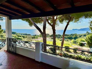 Casa indipendente di 130 m² con più di 5 locali e 