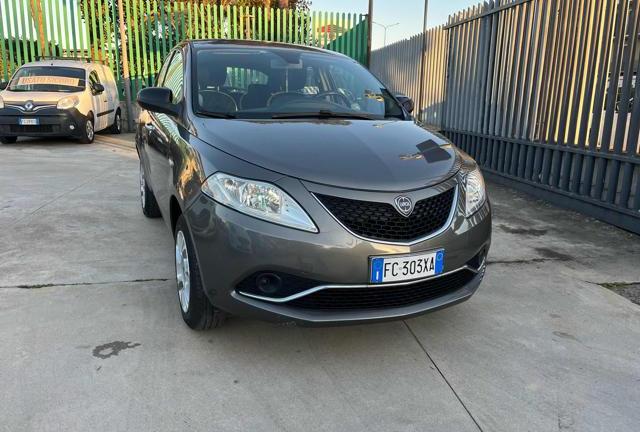 LANCIA Ypsilon 0.9 TwinAir 85 CV 5 porte Metano