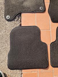 Tappetini ORIGINALI NUOVA LANCIA YPSLON 