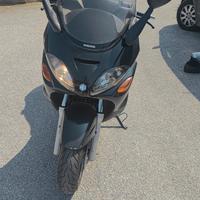 Piaggio X9